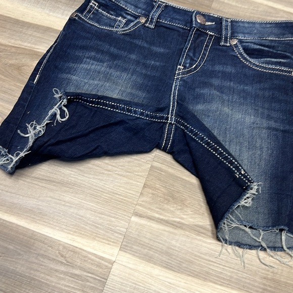 Silver jeans Bermuda mid blue denim jean shorts size 28 - Picture 3 of 8